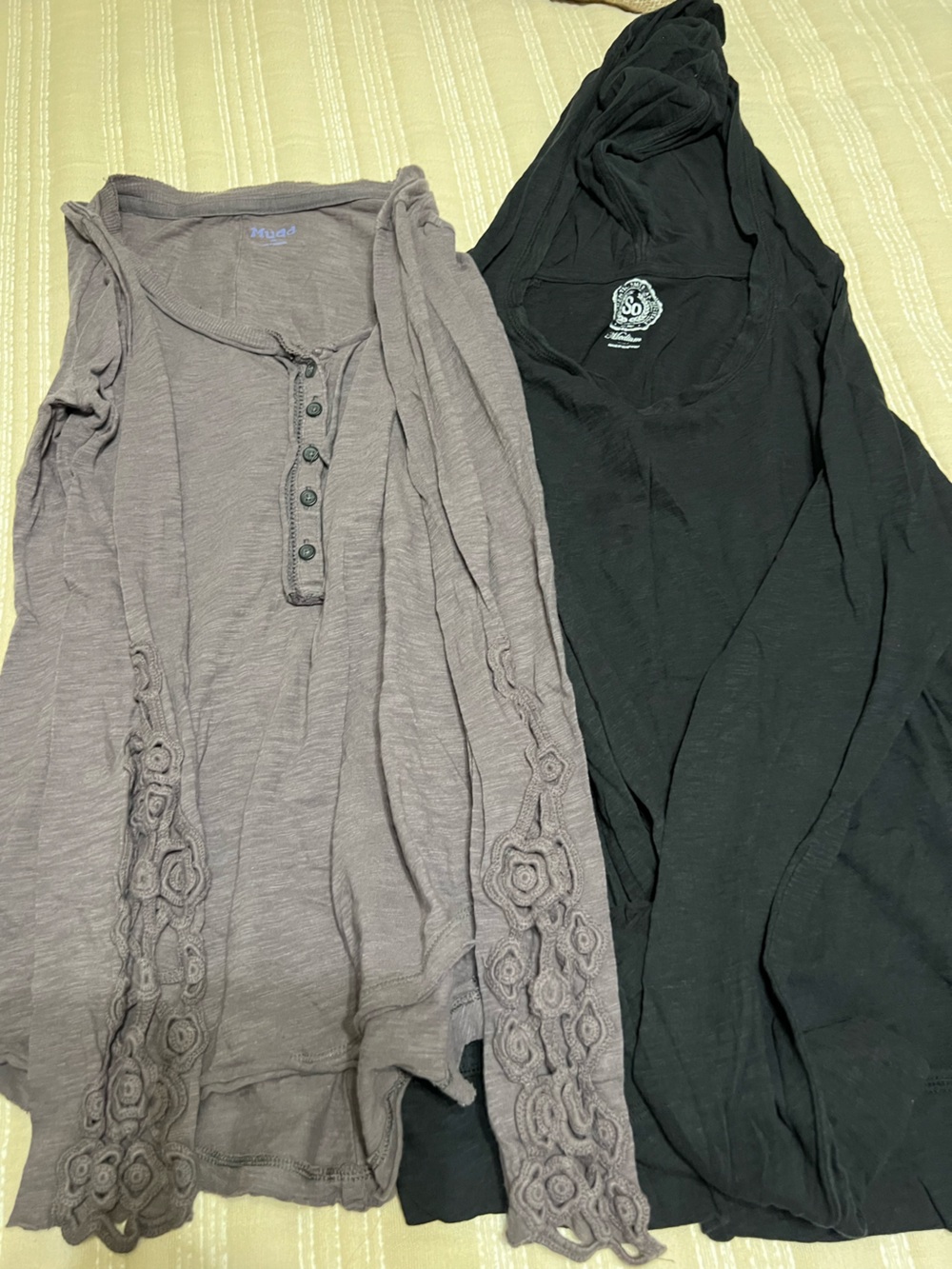 2 Women's shirts